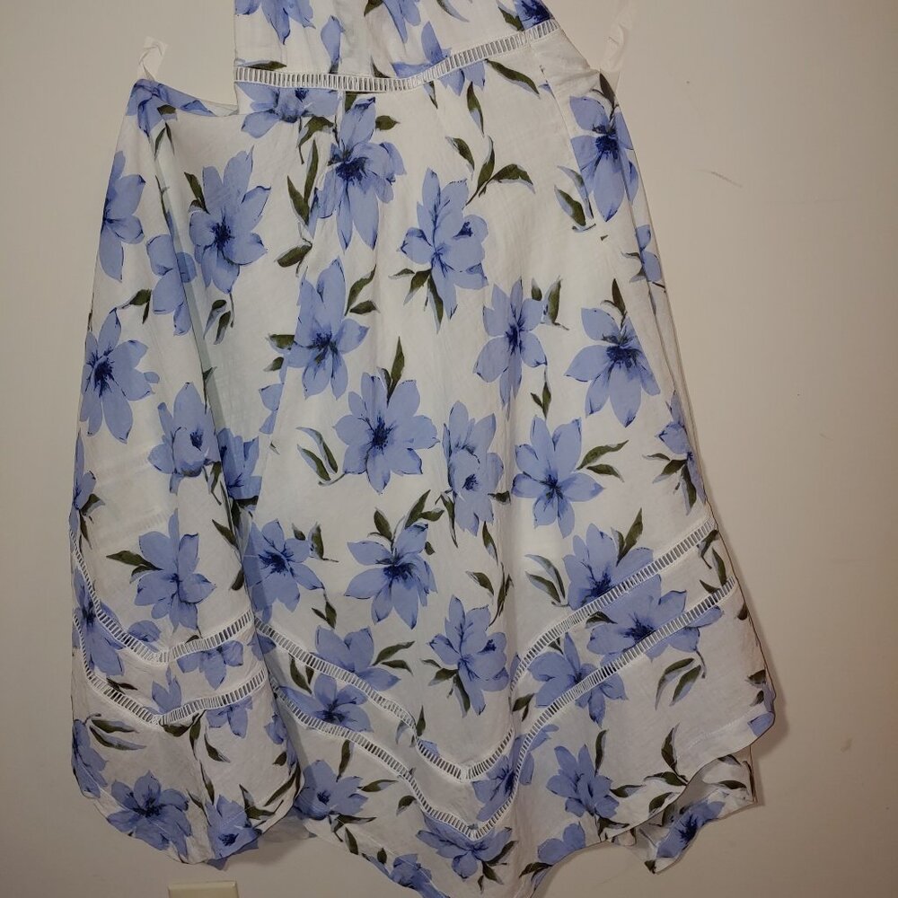 Lulus Zahara Handkerchief Hem Halter Top Floral Midi Dress L in White and Blue - Picture 8 of 10